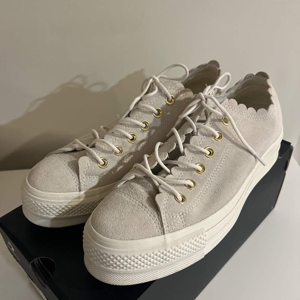 Converse